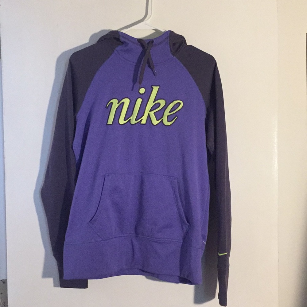 Nike sweatshirt